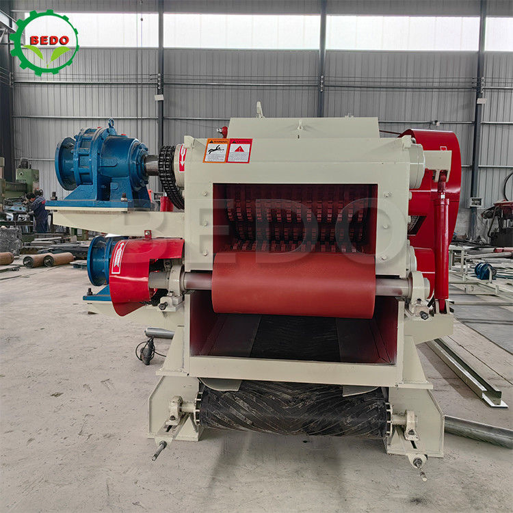 3250x2150x1900mm เครื่องย่อยไม้ Chipper สีต่างๆอุปกรณ์งานป่าไม้สำหรับงานหนัก