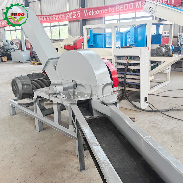 37kw เครื่องฉีกไม้ที่กินตัวเอง 3-5t / h ความจุ เครื่องฉีกสาขาชนิดกลอง