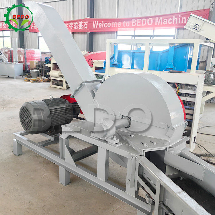 6pcs Blades เครื่องตัดไม้ไฟฟ้า 3kw Feed Conveyor Drum Type Heavy Duty Shredder