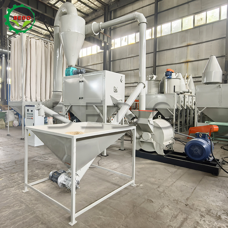 เครื่องบดผงไม้ความถี่ 50Hz สำหรับขี้เลื่อยไม้ เสียงรบกวนต่ำและความถี่สูง