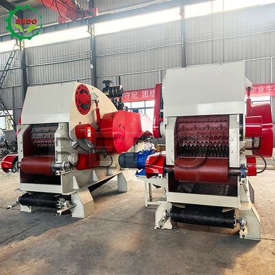 เครื่องยนต์ดีเซล 235HP เครื่องย่อยไม้ขนาดใหญ่แปรรูปไม้เครื่องทำลายเอกสารแบบกลองสำหรับงานหนัก
